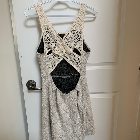 “Others follow” spring dress - Picture 2 of 3